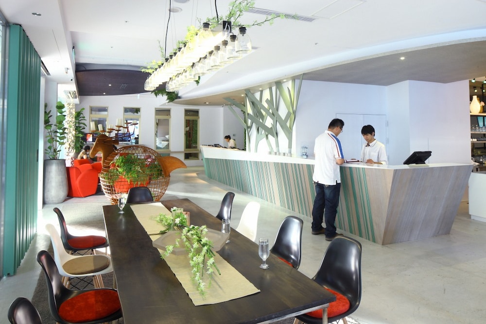 Hotel Day Plus Tamsui 8/66