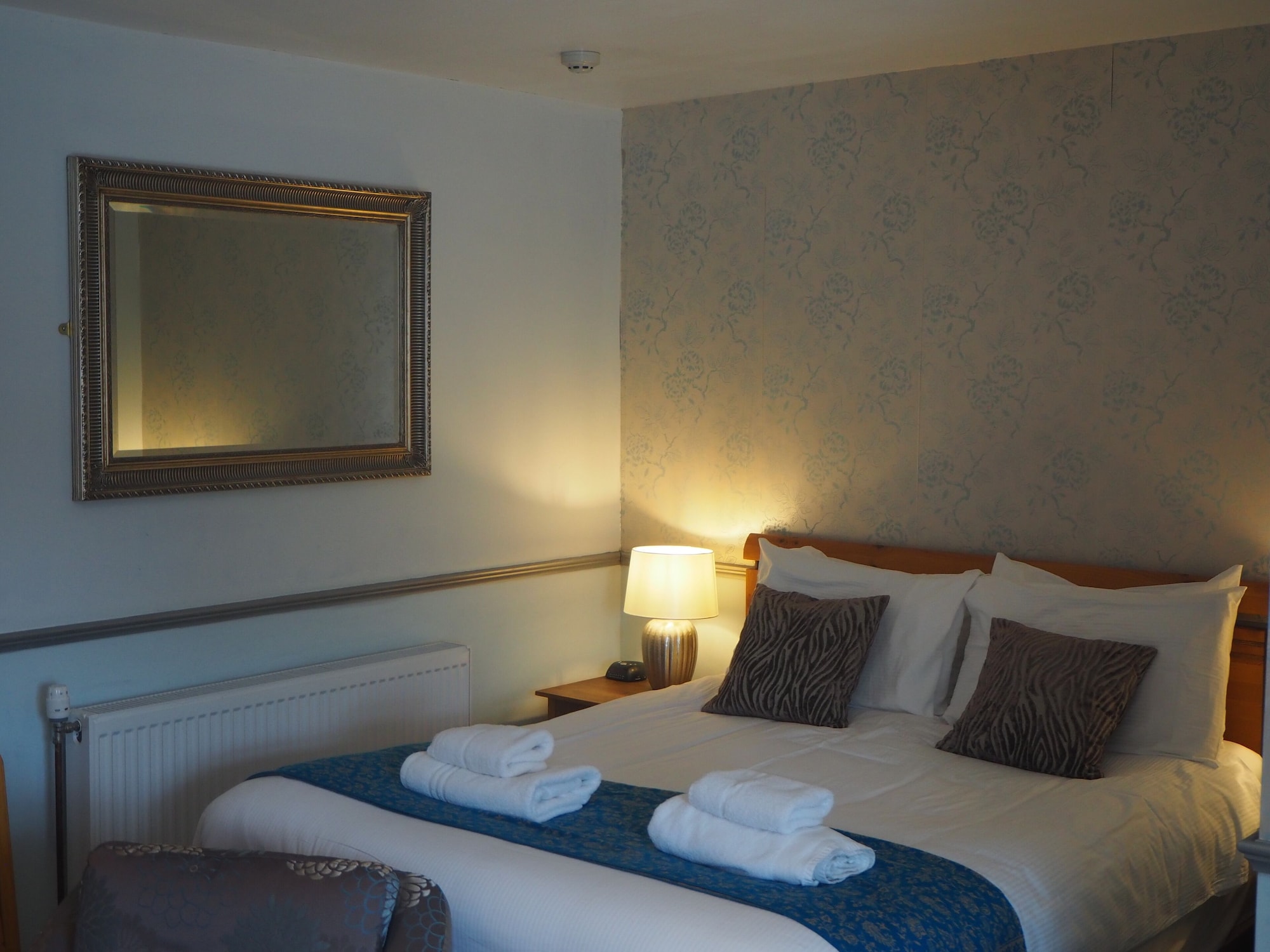 Superior, King Bed, Meare Manor - Guest house 2/5