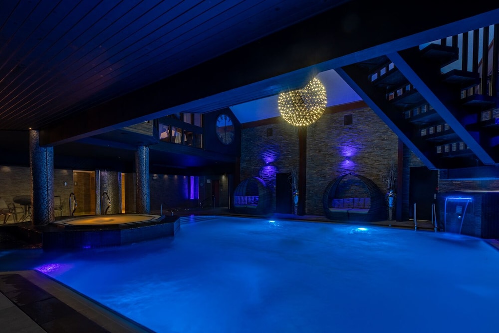 Lakes Hotel and Spa (ex The Burnside Hotel and Spa) 49/84