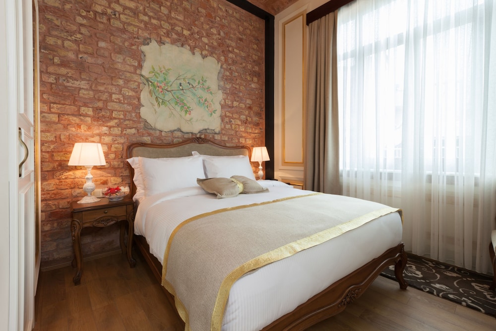 Pera Parma Hotel 33/57