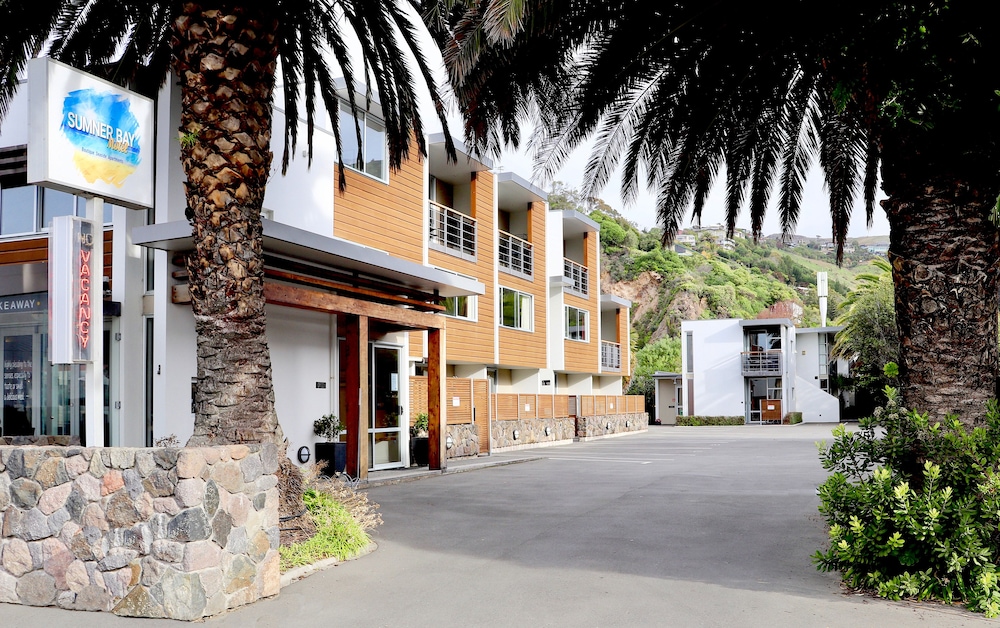 Sumner Bay Motel And Apartments photo1