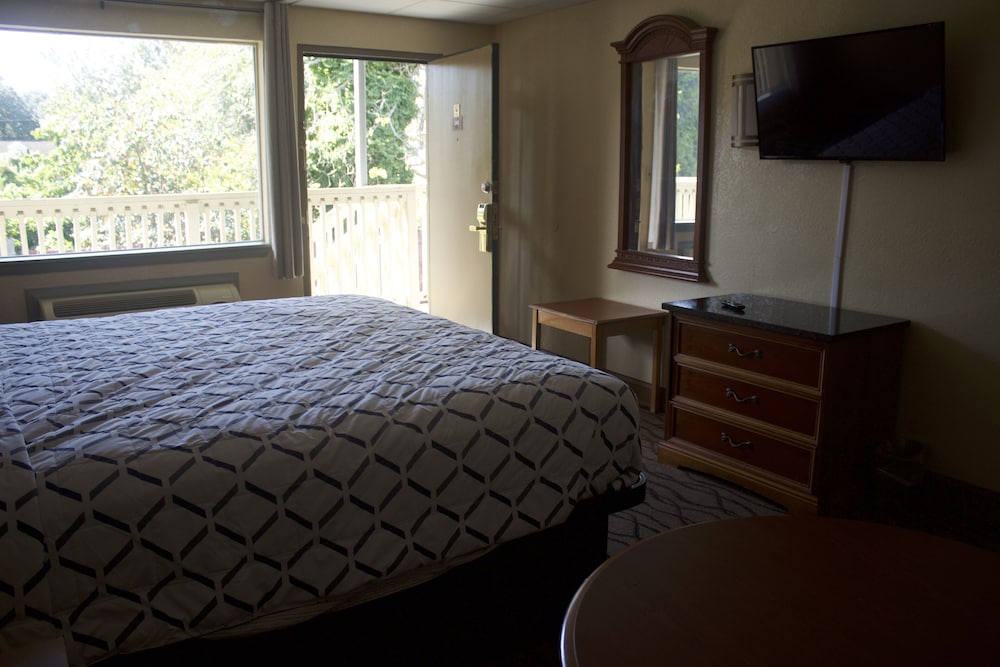 STANDARD, KING BED