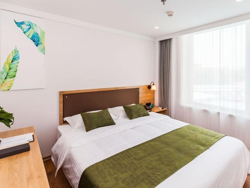Room at GreenTree Inn Dalian Airport New District Xinzhaizi Express Hotel, DALIAN