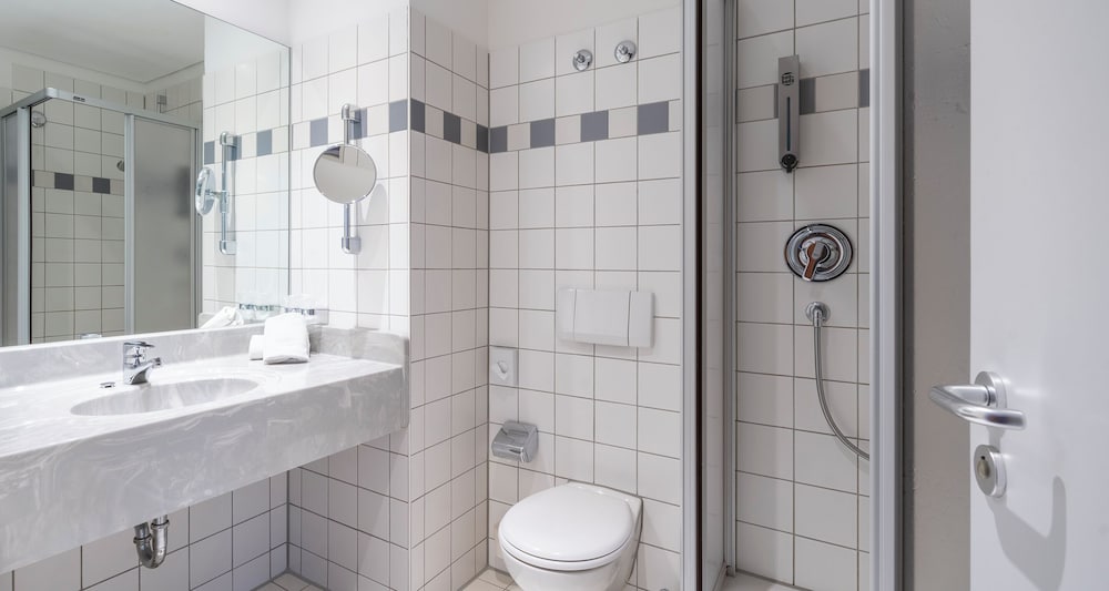 Standard, Single, Plaza Hotel Zwickau 6/7