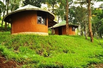 PUNARJANI AYURVEDIC RESORTS 51/64