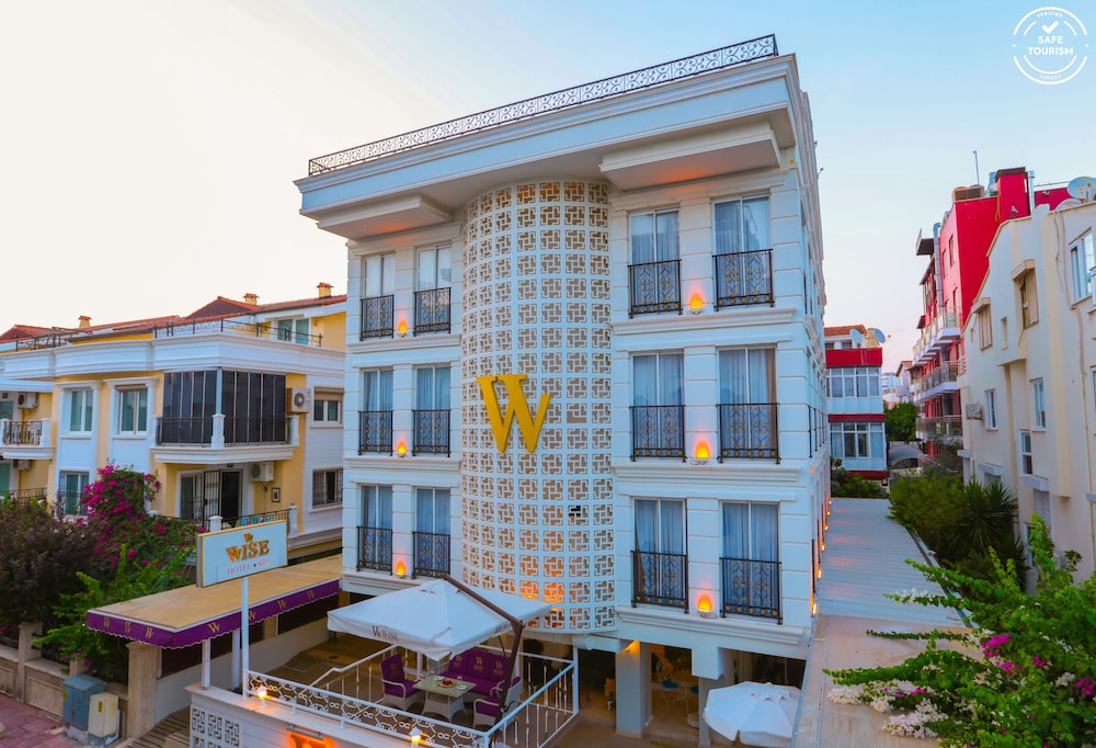 Wise Boutique Hotel & Spa 4/65