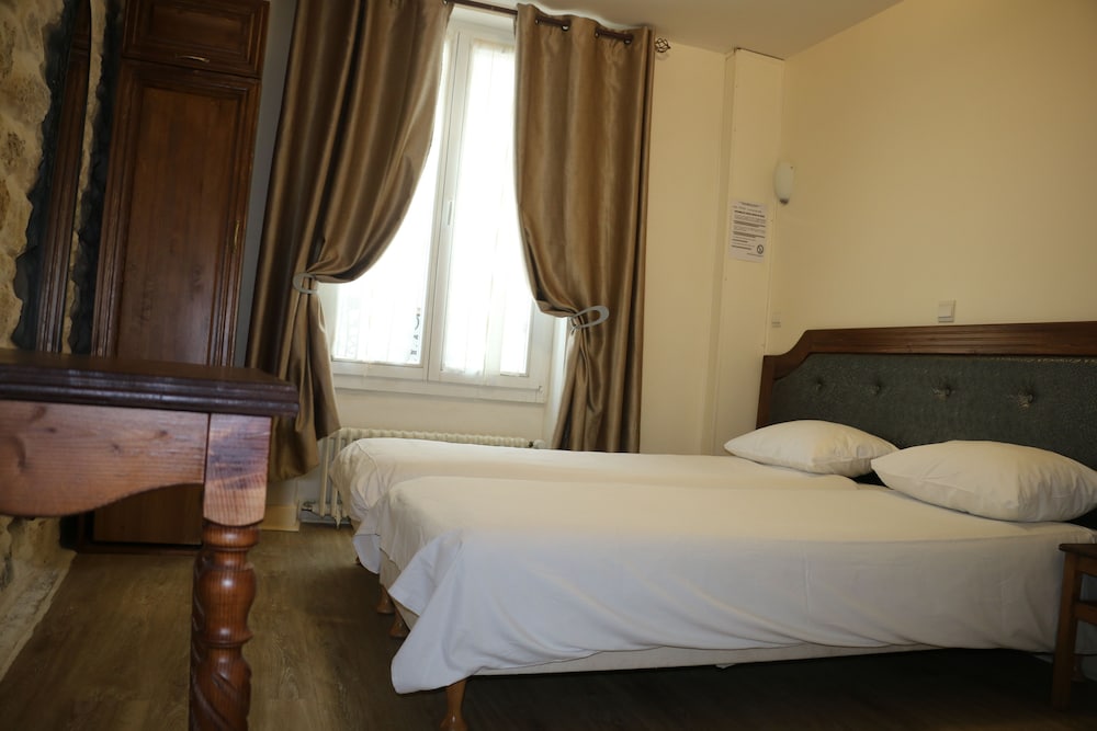 GRAND HOTEL DE CLERMONT 23/53