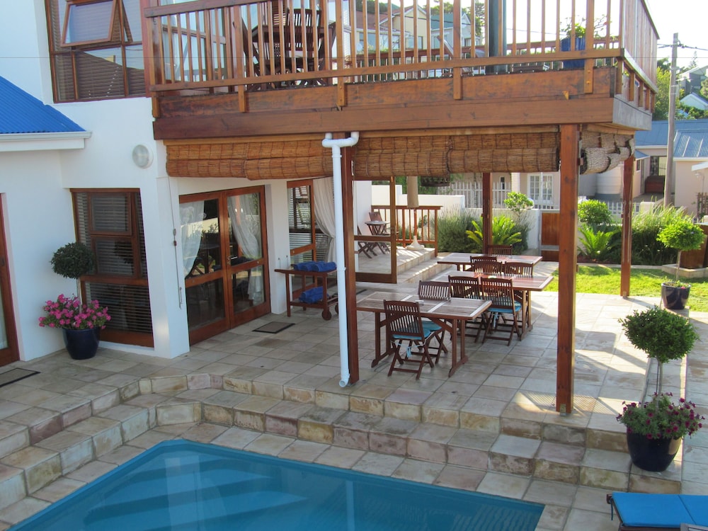 Aquamarine Guest House 5/73