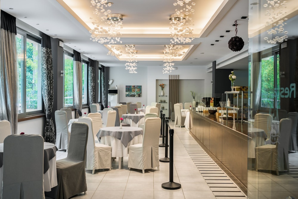 Arion Hotel Corfu 45/60