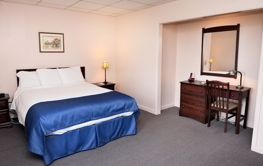 Slemon Park Hotel & Conference Centre 7/35