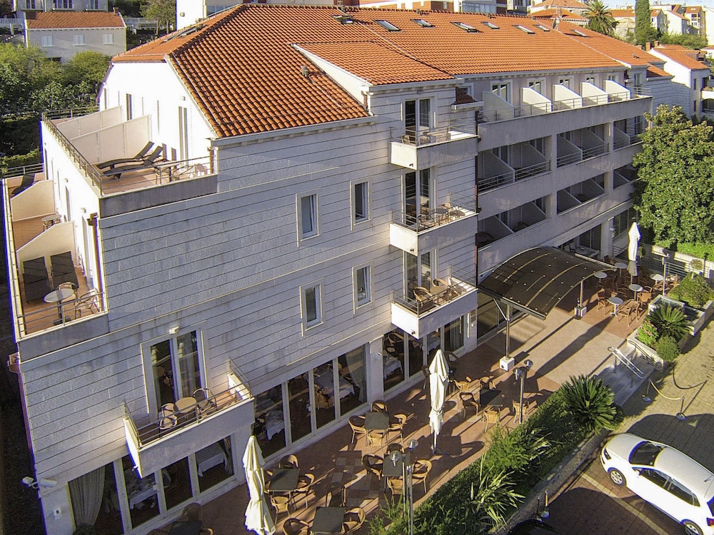 Hotel Ivka 4/50