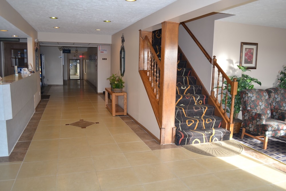 Sky Lodge Inn Suites 5/34