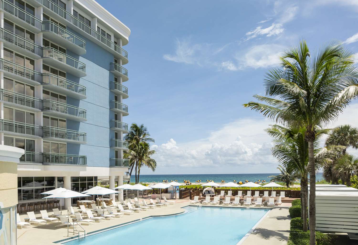 The Singer Oceanfront Resort, Curio Collection by Hilton 56/56
