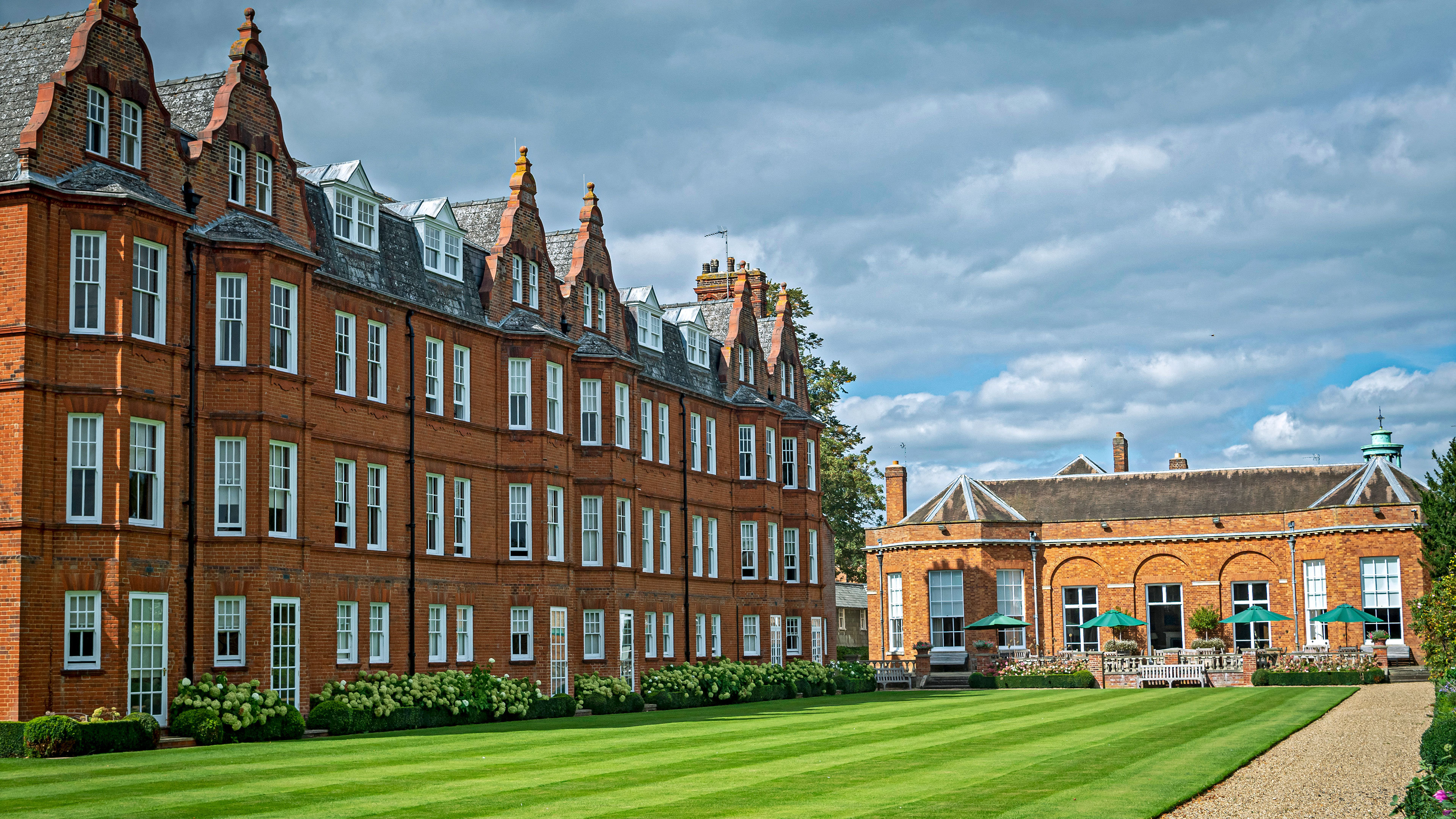 Jockey Club Rooms 27/33