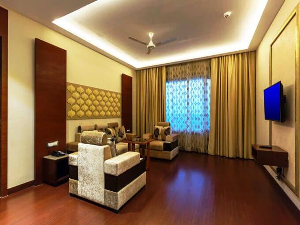 Hotel Kasturi Orchid 11/21