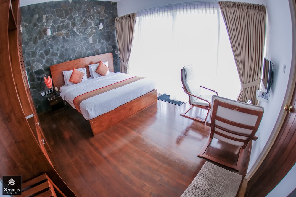 Serenus Boutique Villa 33/64