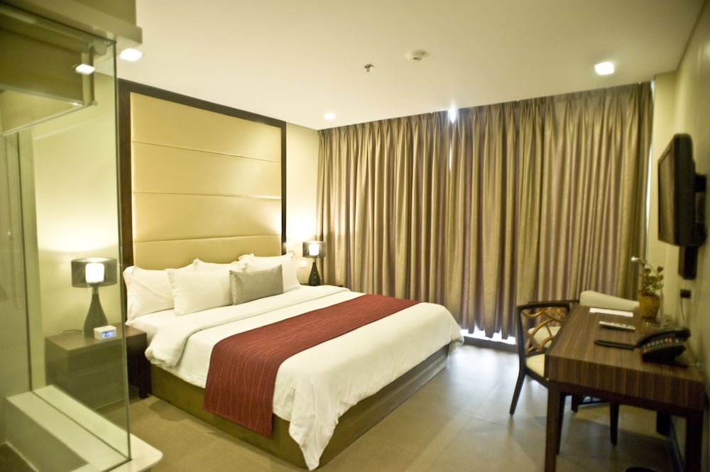 Goldberry Suites and Hotel Mactan 18/49