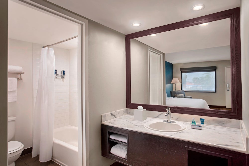 Four Points By Sheraton Anaheim 17/47