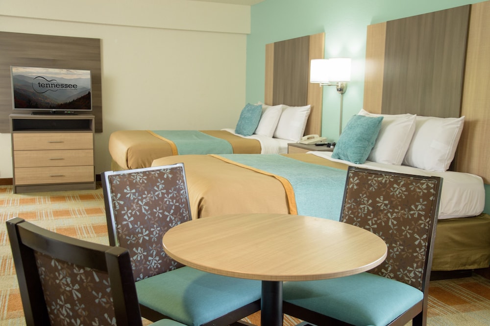 Pigeon River Inn 48/65