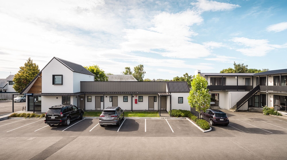 Carnmore Hagley Park 55/62