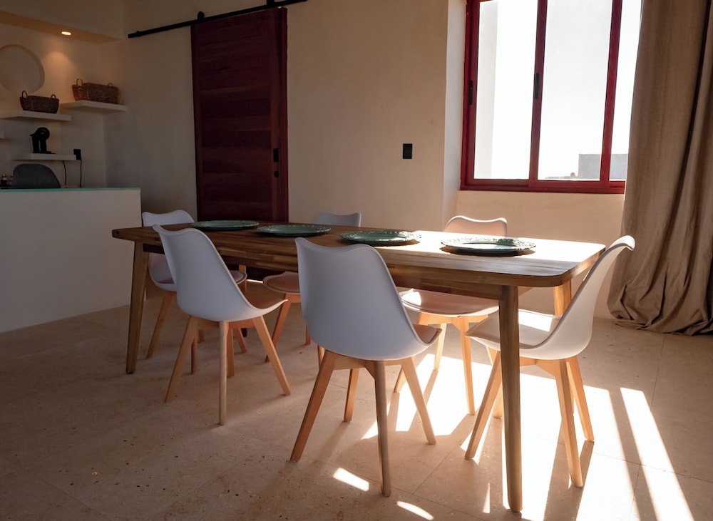 Beachfront Hotel Boutique DK 29/50