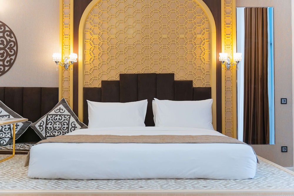 Suite, King Bed