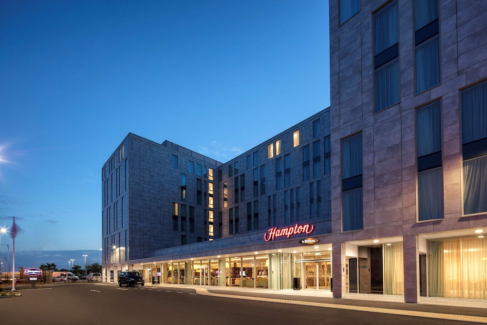 Hampton By Hilton London Stansted Airport 1/59