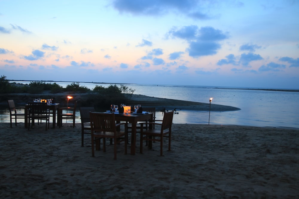 Blue Whale Beach Boutique Resort 20/29