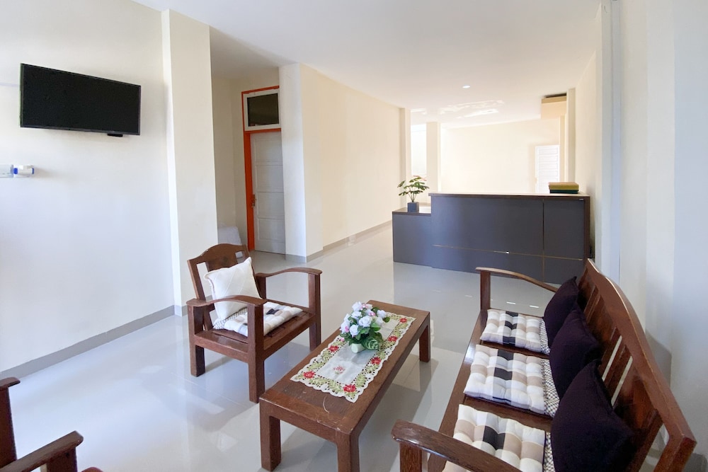 Super OYO Capital O 3092 Falah Residence Syariah 19/24