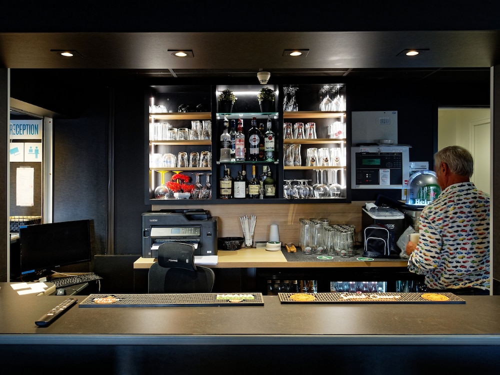 Kyriad Direct Saint Brieuc (Blue Hotel) 27/47
