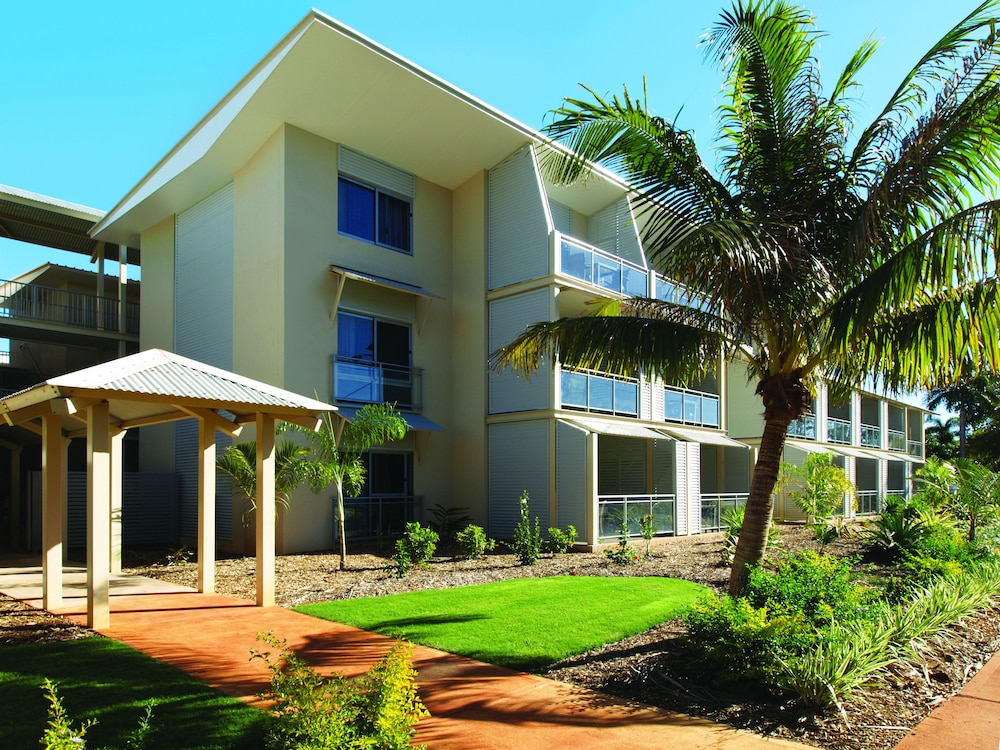 Oaks Broome Hotel 42/48
