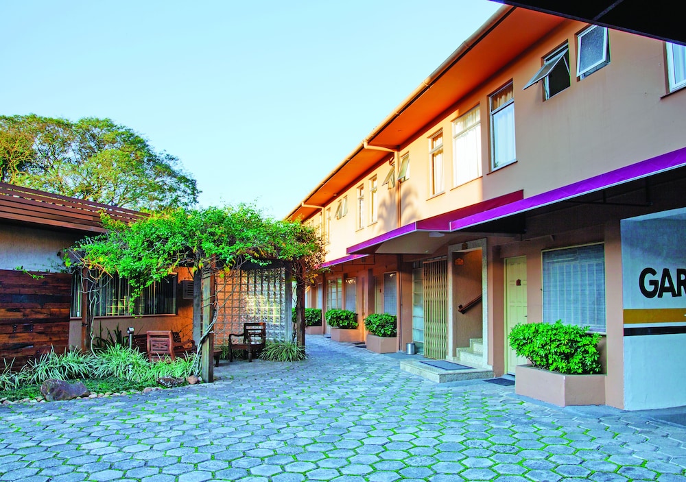 LIRA HOTEL 5/63