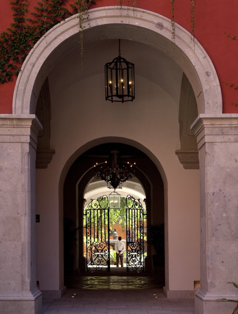 Rosewood San Miguel de Allende 4/76