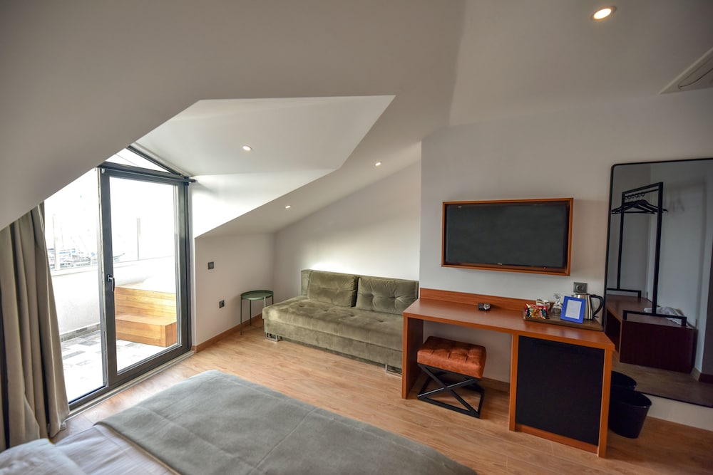 La Farine Hotel 35/49
