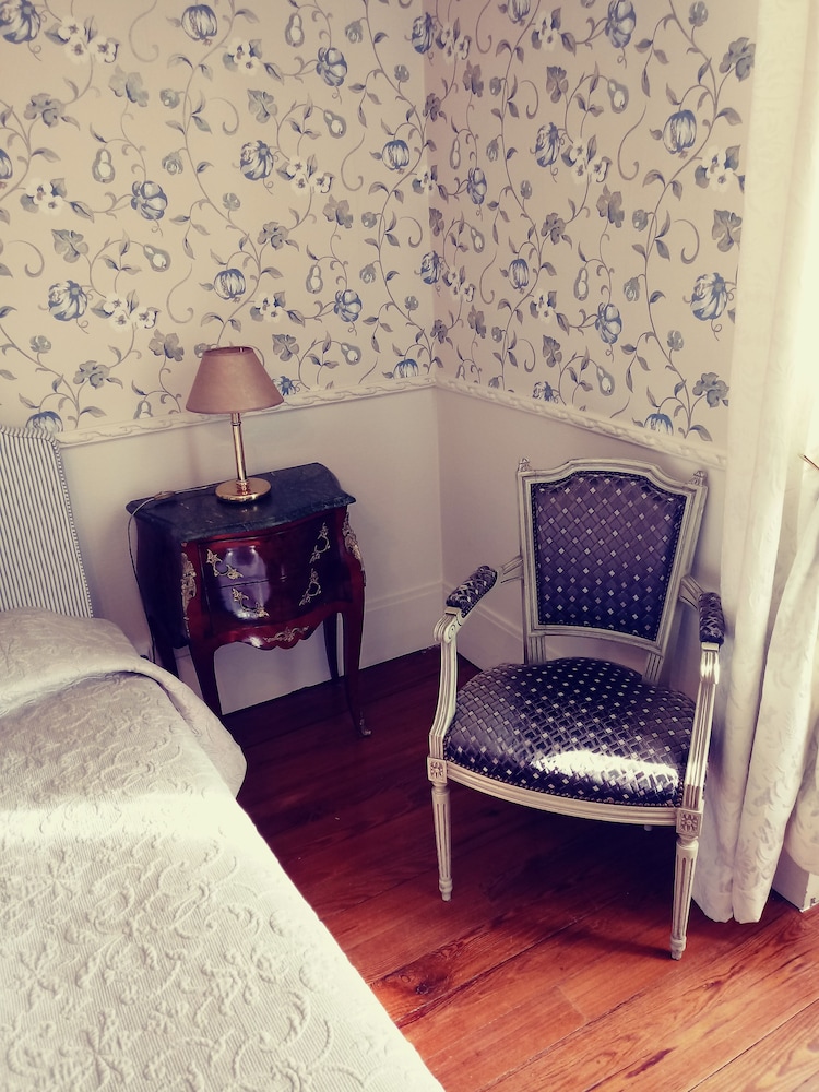 Hôtel La Villa Fleurie 32/69