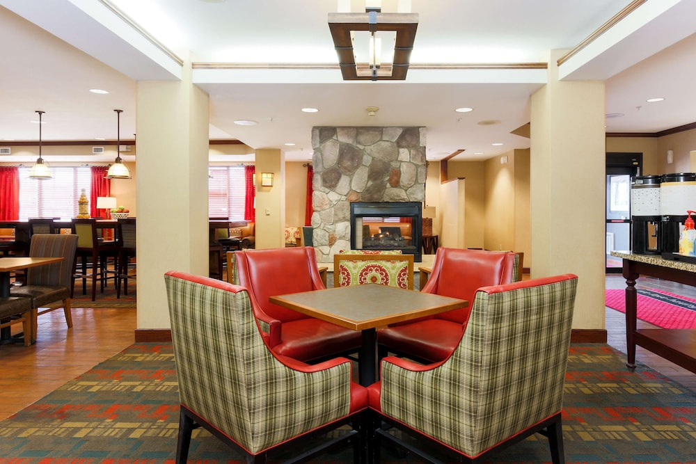 Hampton Inn Anchorage 22/33