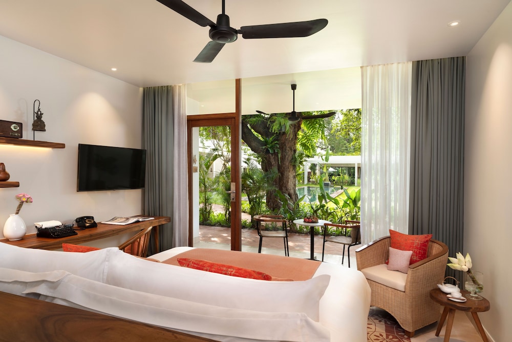 Heritage Courtyard Room، FCC Angkor by Avani 4/7