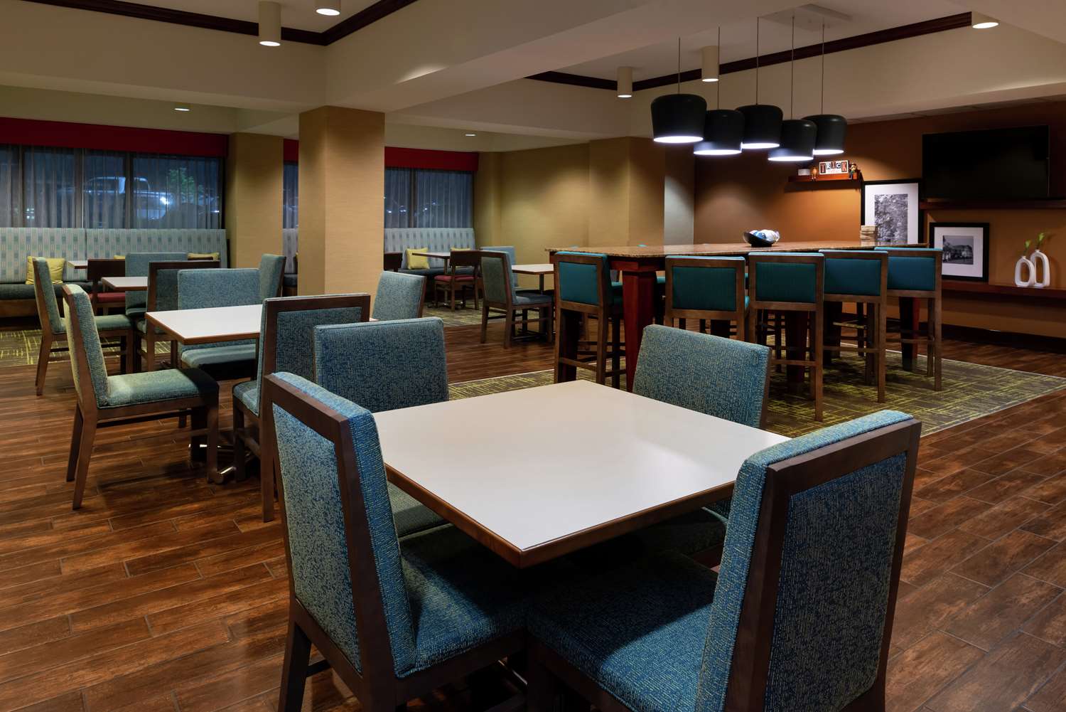restaurant cafeteria