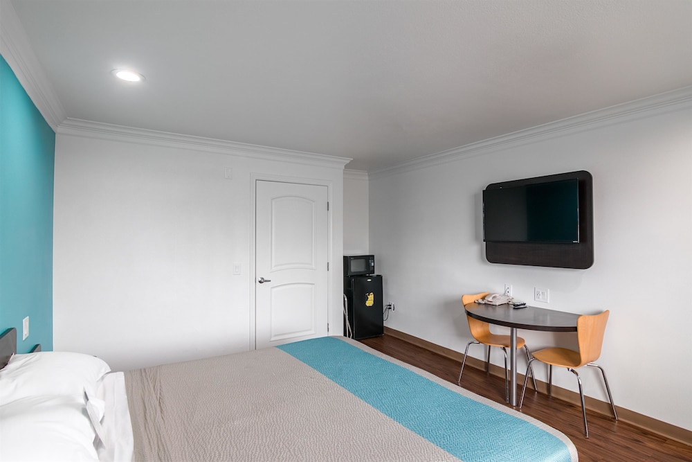 Motel6 Norwalk, CA 25/43