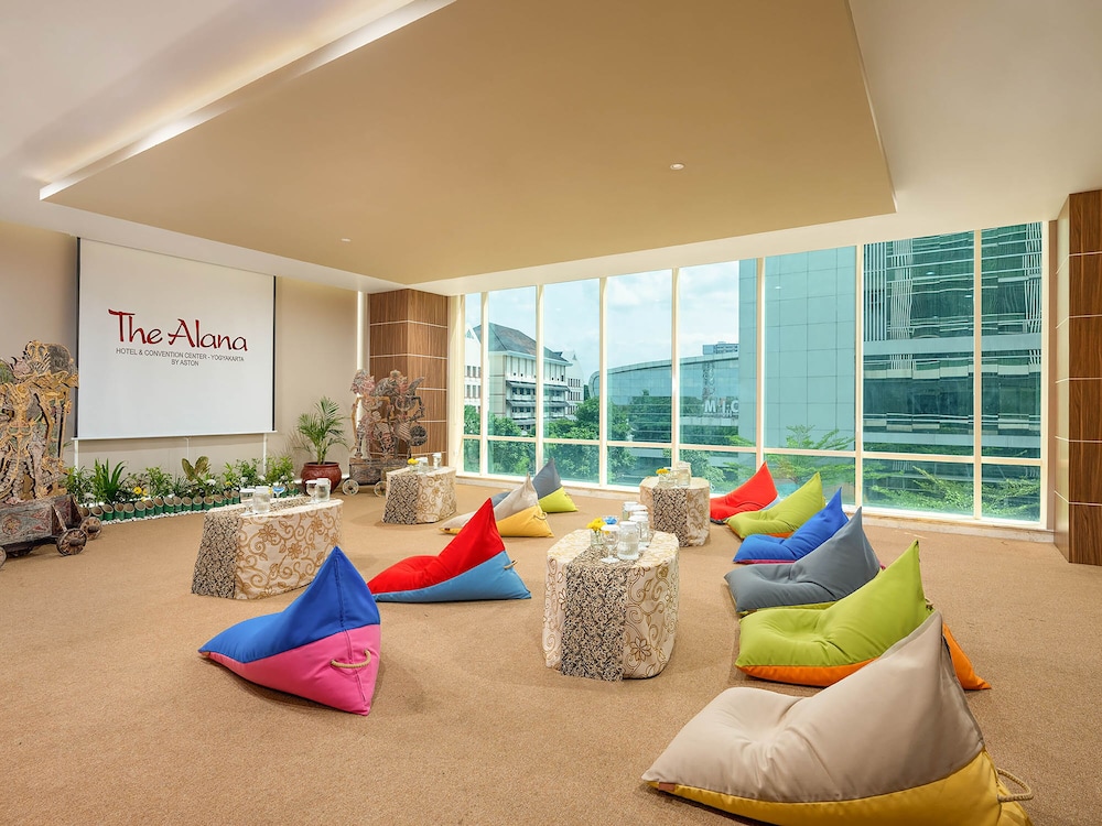 The Alana Yogyakarta Hotel & Convention Center 31/45