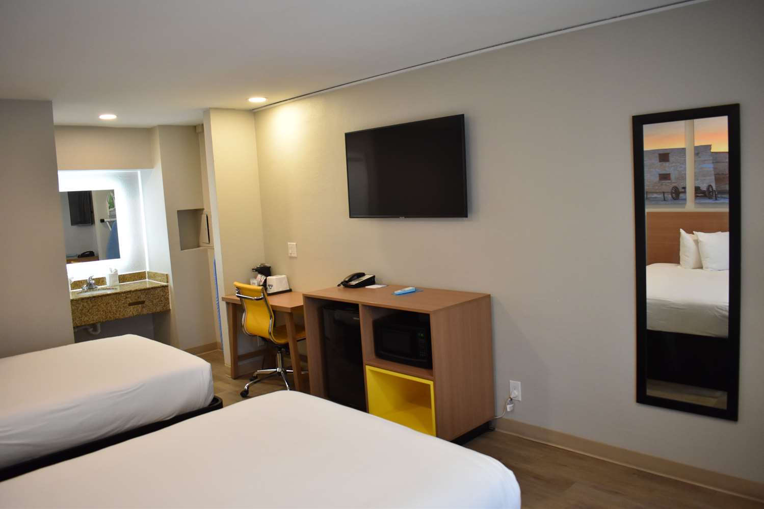 Days Inn by Wyndham San Antonio Alamo/Riverwalk 14/29