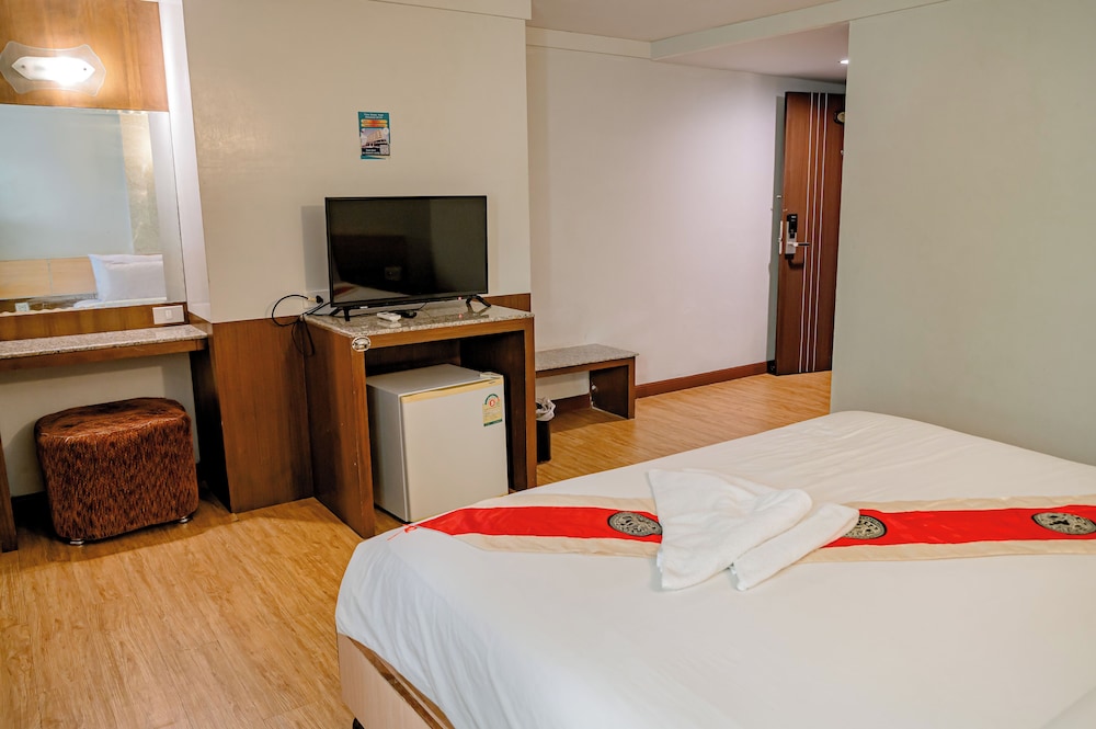 Satit Grand View Hotel 12/30