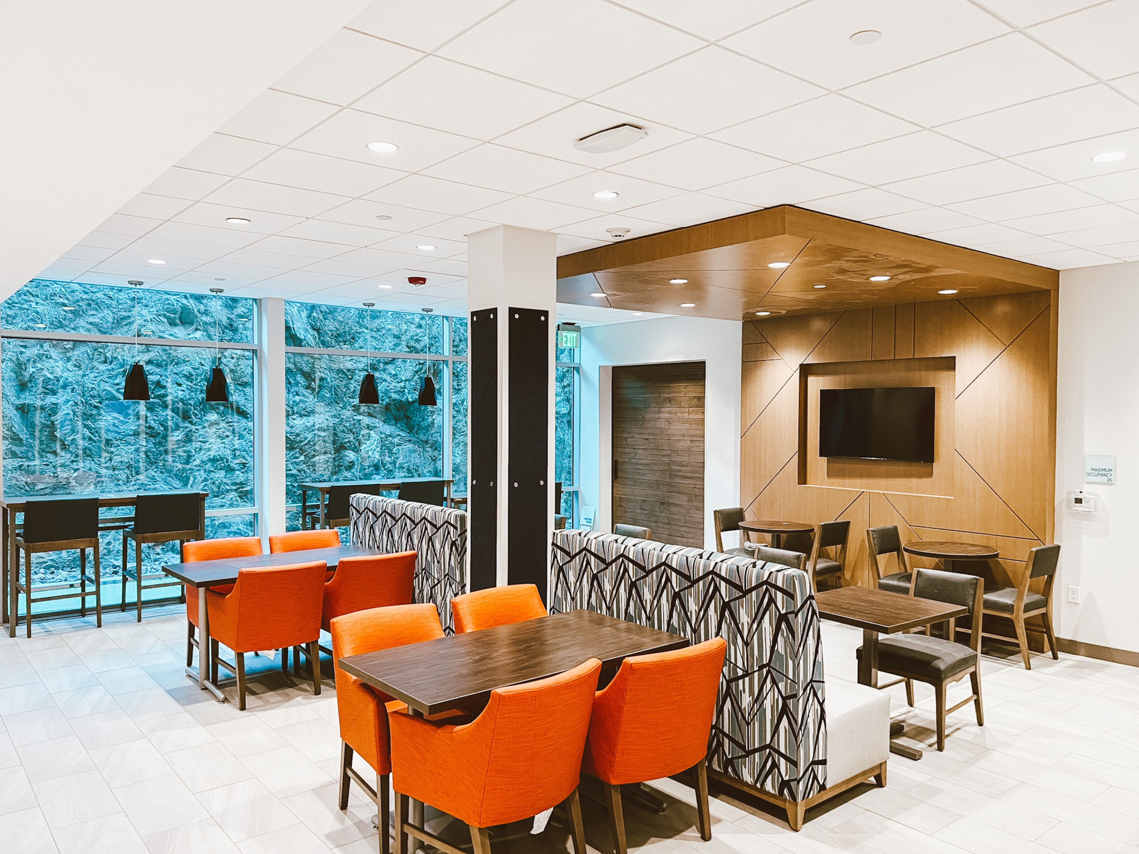 Holiday Inn Express & Suites - Henderson South - Boulder City, an IHG Hotel 18/26