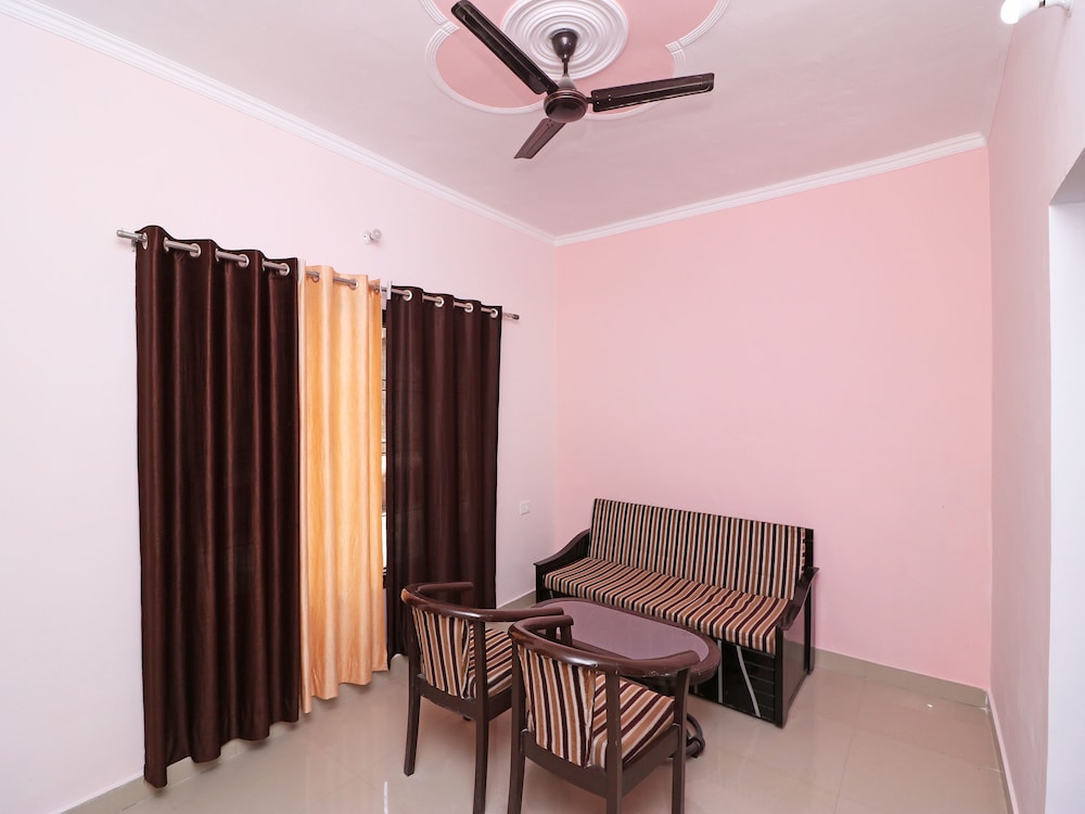 Damyanti Residency Hotel 37/50