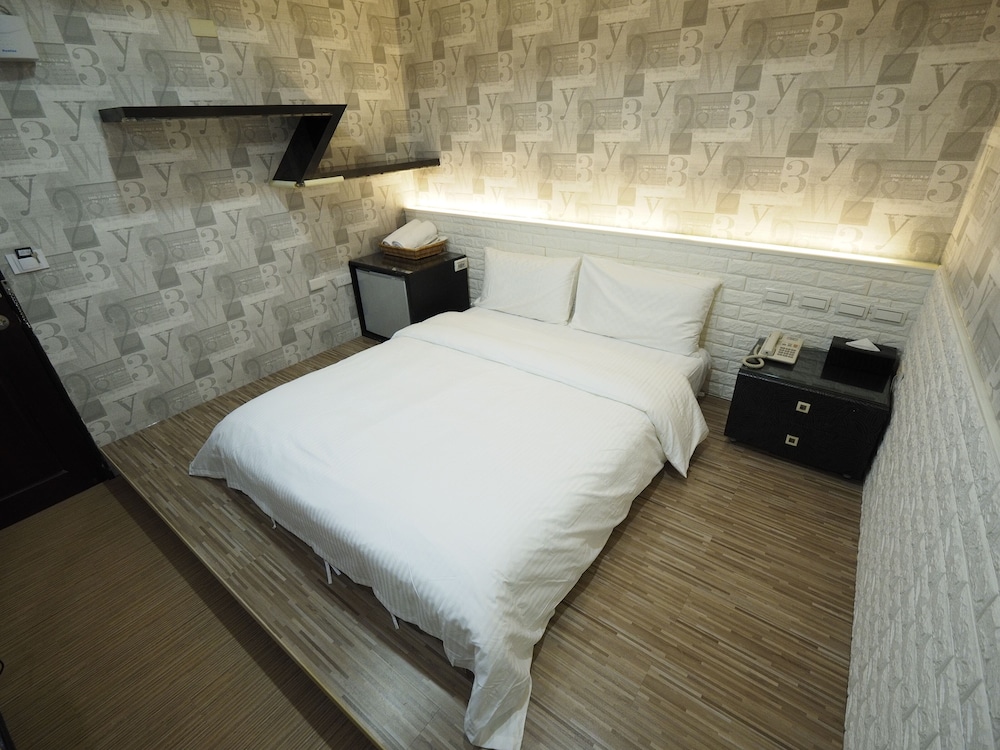 HeYue Hotel 18/55