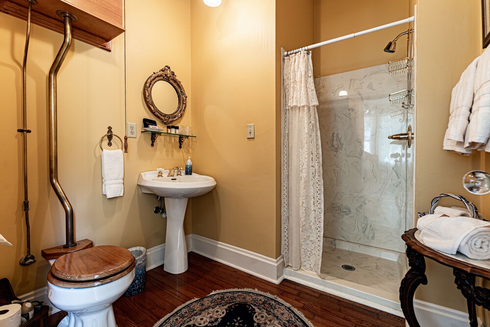 Vrooman Mansion Bloomington 68/72