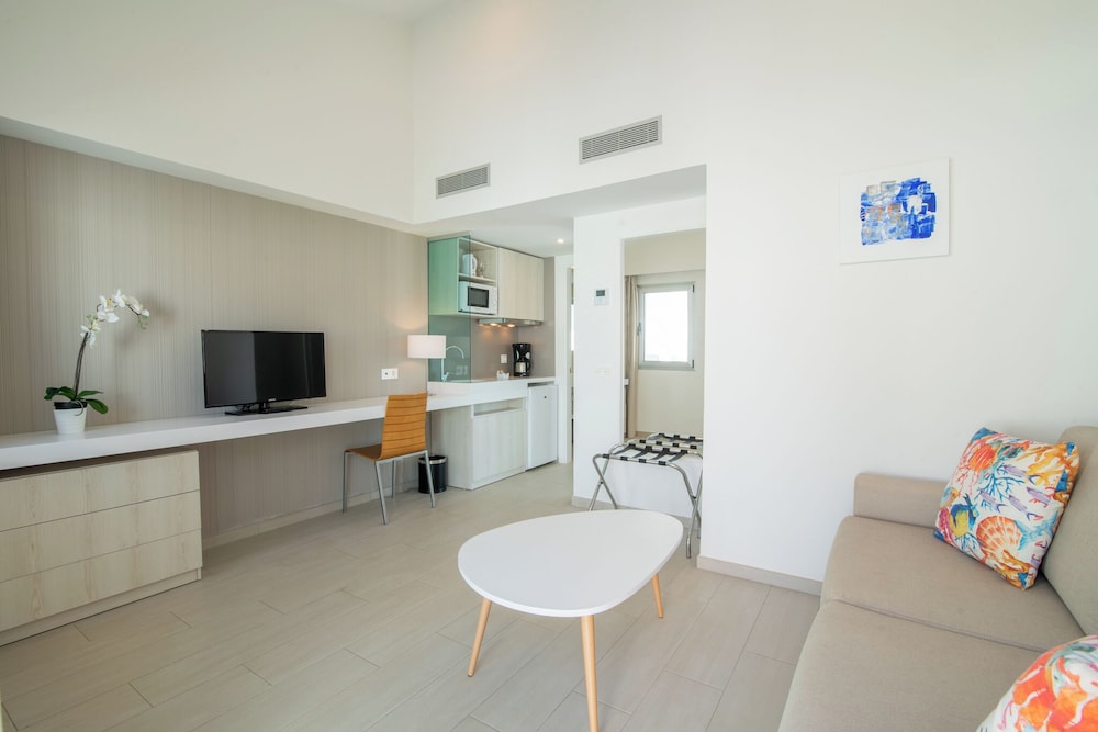 Hotel LIVVO Dunagolf Suites 30/50