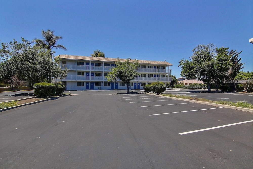 Motel6 Carpinteria, CA - Santa Barbara - North 52/59