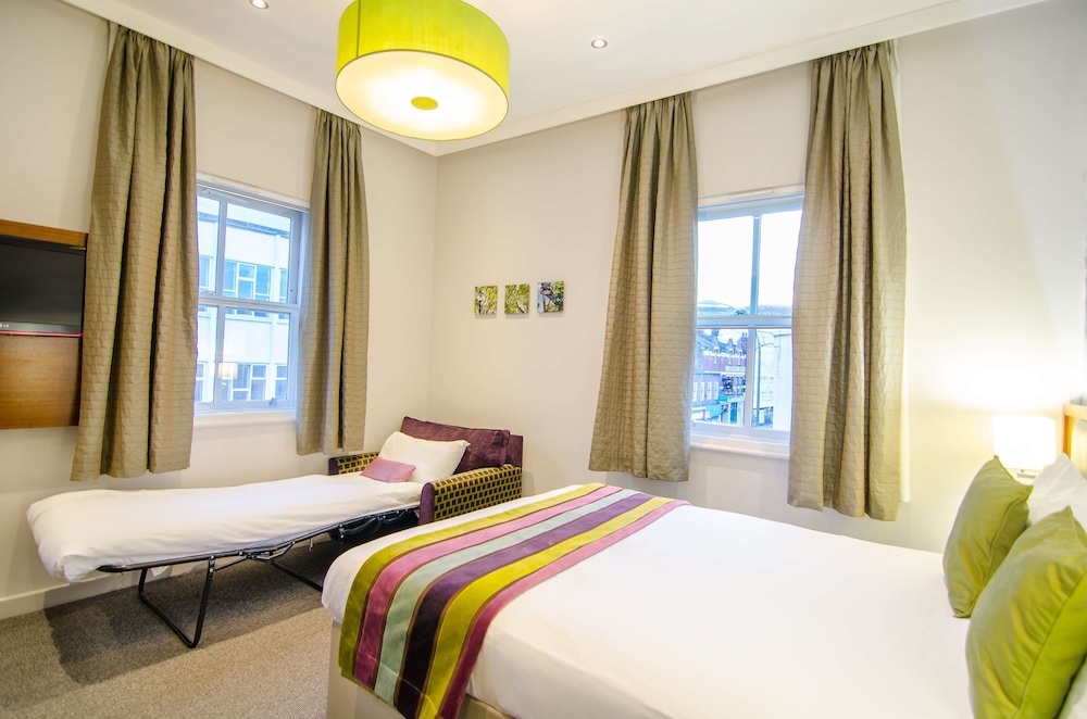 Seraphine Hammersmith 30/33