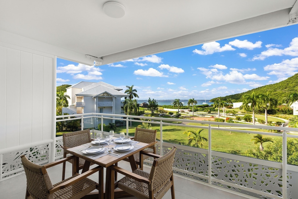 Anse Marcel Beach Resort 32/50